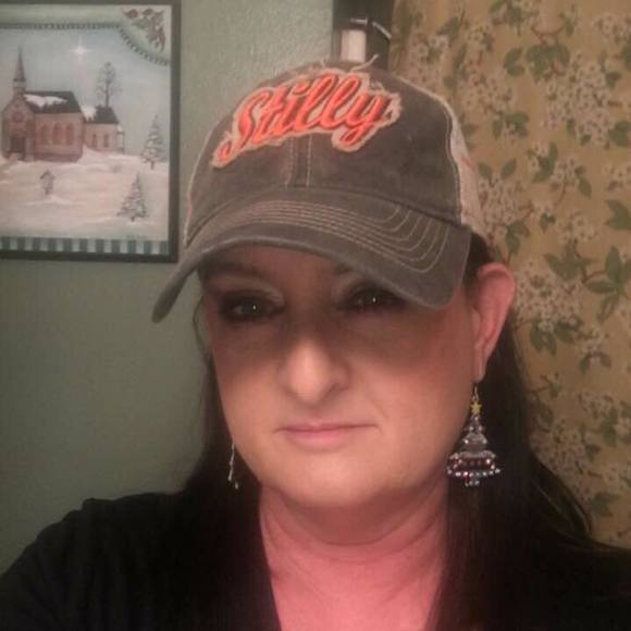 Meet your Posher, Tina hayes - Picture 1 of 1